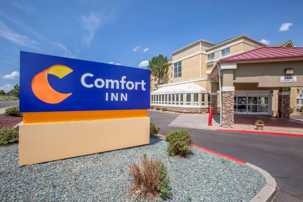 Comfort Inn Lucky Lane Main image 1